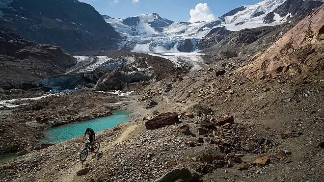 Coole Trails am Gletscher  Santa Caterina